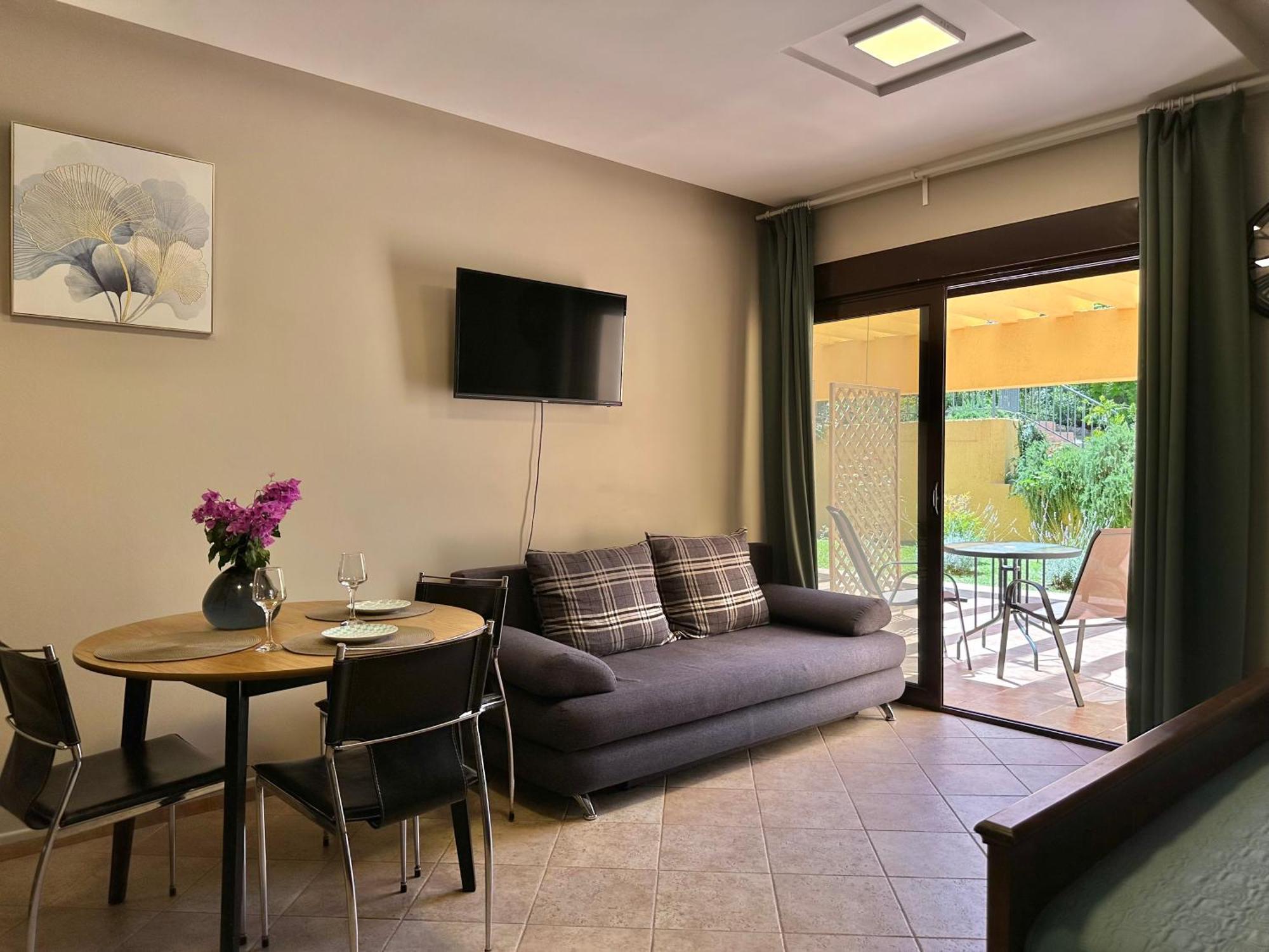 Villa Risan Apartments ภายนอก รูปภาพ